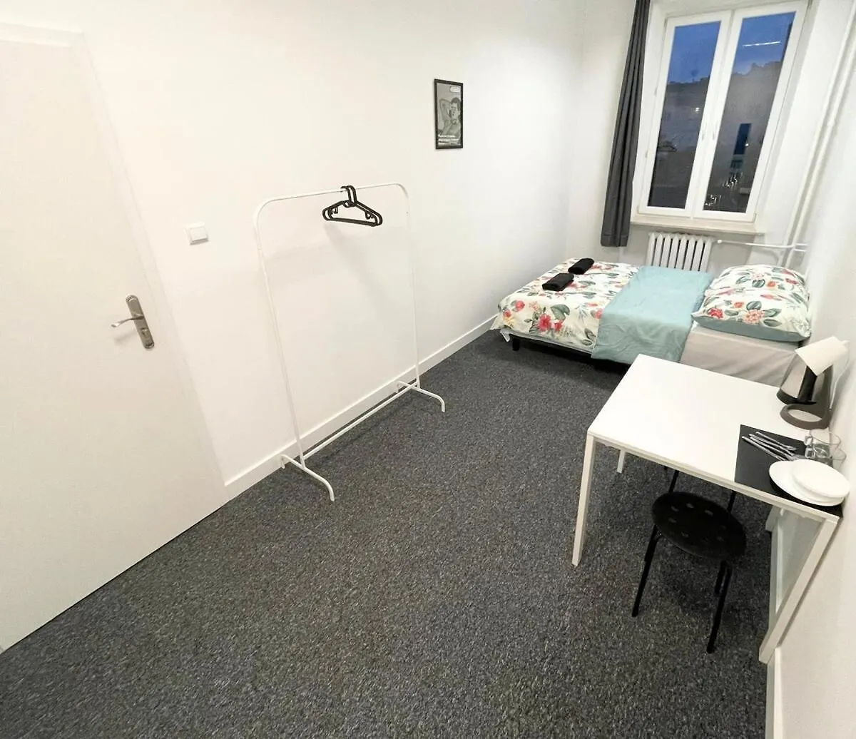 Fantastic Waw - Ch5 Room B110 Warsaw Poland